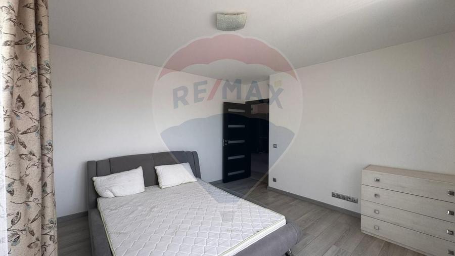 Apartament cu 3 camere semidecomandat, mobilat în Mărăști