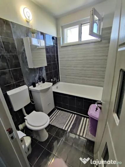 Apartament cu 2 camere semidecomandat în Tomis II