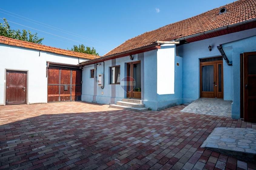 Casă individuală cu 3 camere cu Teren 269 Mp în Central