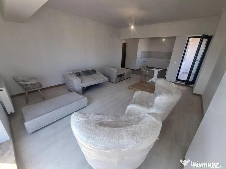 Apartament cu 3 camere decomandat în Energia