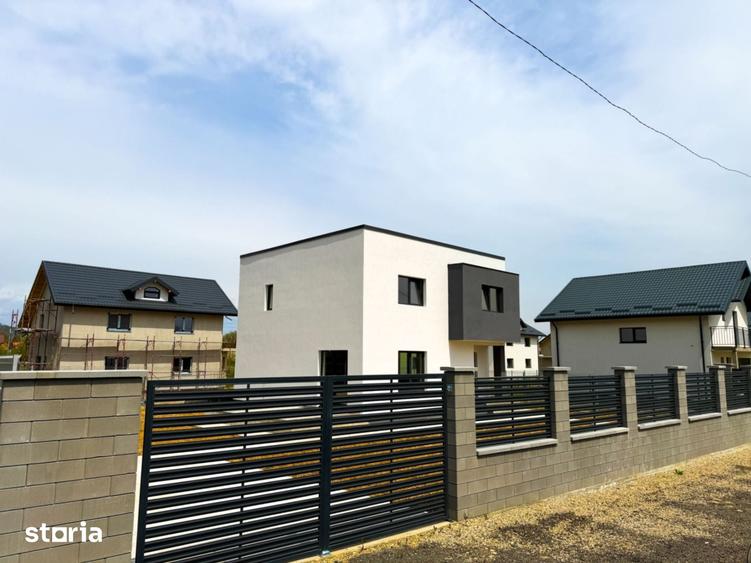 Casă cu 4 camere cu Teren 499 Mp în Mărăcineni