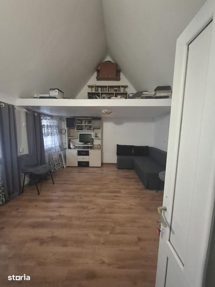 Casă cu 1 camere cu Teren 50 Mp în Podu Roș