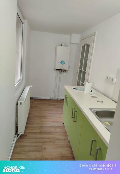 Sp. com 70 la parter bloc, zona Gara, Strapungere Silvestru - 4