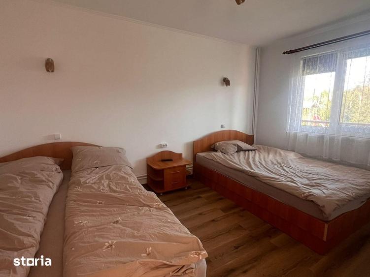 Casă cu 4 camere cu Teren 700 Mp în Central