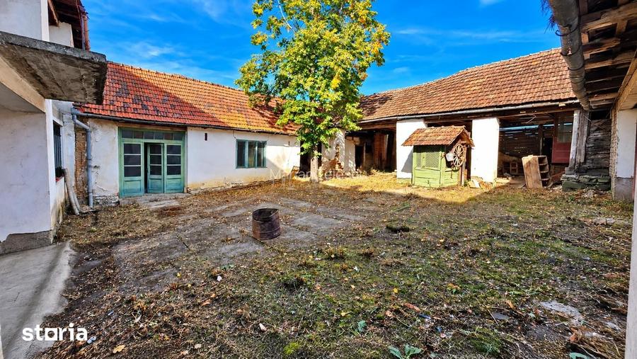 Comoraste | Vila P+1 | 12 Incaperi | 944 MP Teren | ZERO COMISION