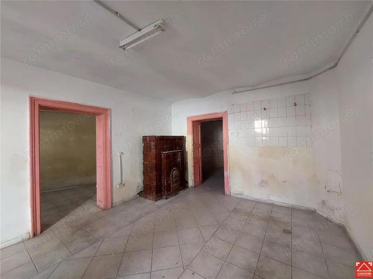 Casă cu 3 camere cu Teren 167 Mp în Central