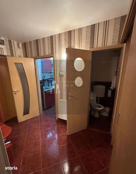 Apartament cu 4 camere decomandat în Titan