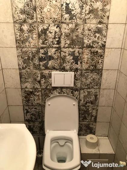 Apartament cu 4 camere decomandat în Cioplea