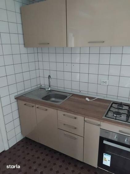 Apartament piata centrala.complet mobilat+loc parcare masina. - 2