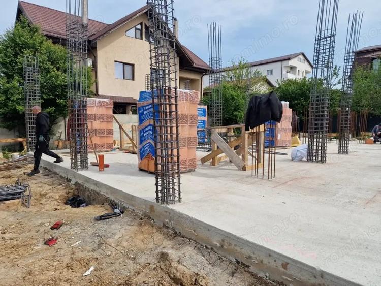 Casă cu 6 camere cu Teren 580 Mp în Chiajna