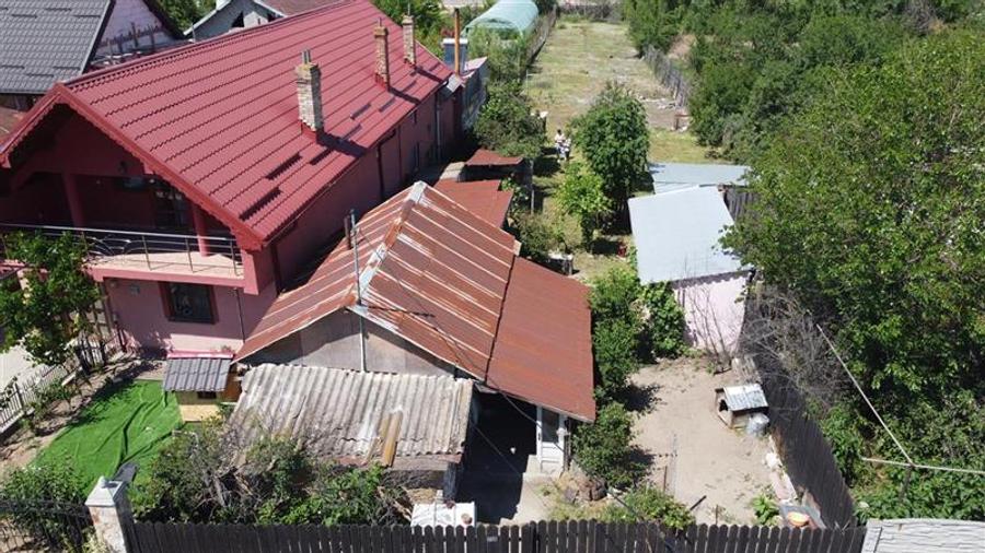 Teren Construcții intravilan de 1033 mp, în Cernele