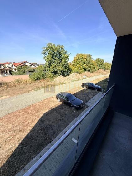 Apartament cu 2 camere decomandat, mobilat în Dumbrăvița