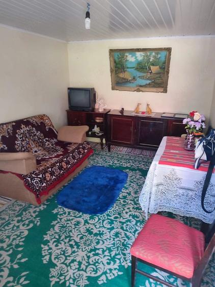 Casă cu 3 camere cu Teren 2426 Mp în Central