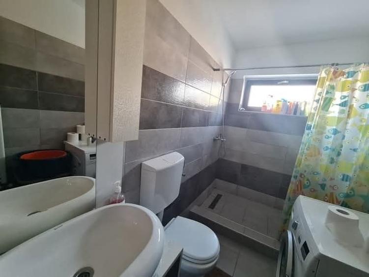 Casă cu 5 camere cu Teren 320 Mp în Tărlungeni