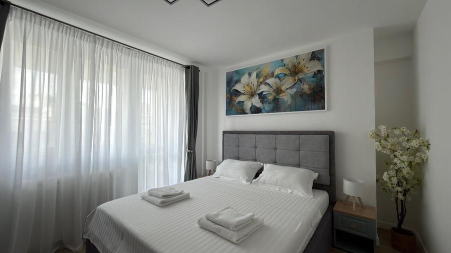 Apartament cu 2 camere semidecomandat, mobilat în Ultracentral