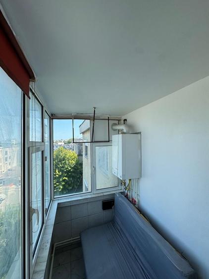 Apartament cu 3 camere decomandat, mobilat în Tomis III