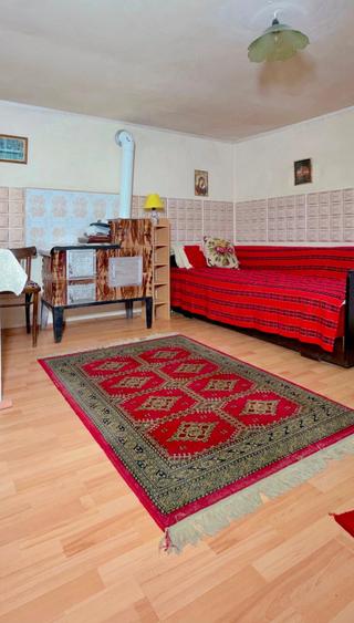 Casă cu 7 camere cu Teren 864 Mp în Central