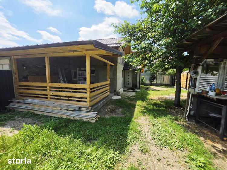 Casă cu 3 camere cu Teren 536 Mp în Ceptura