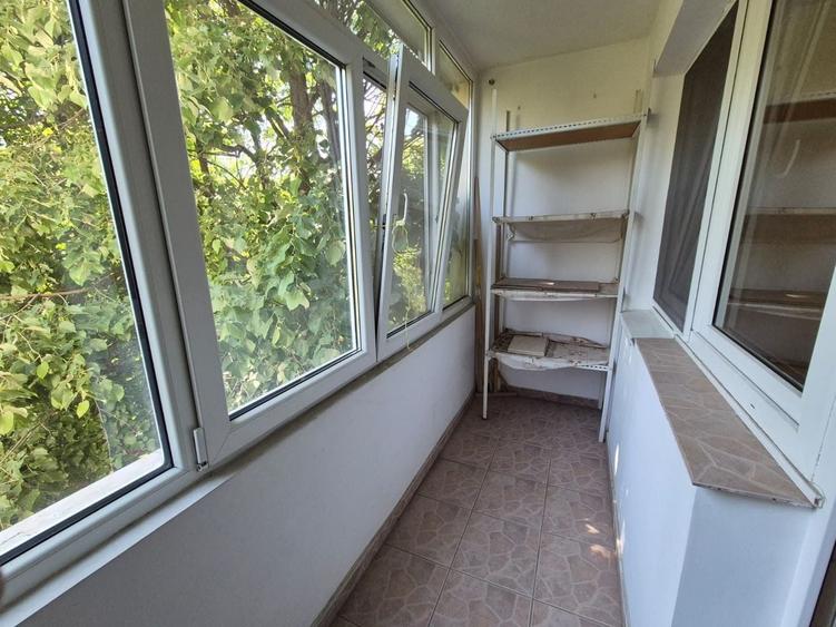 Apartament cu 3 camere circular, mobilat în Berceni