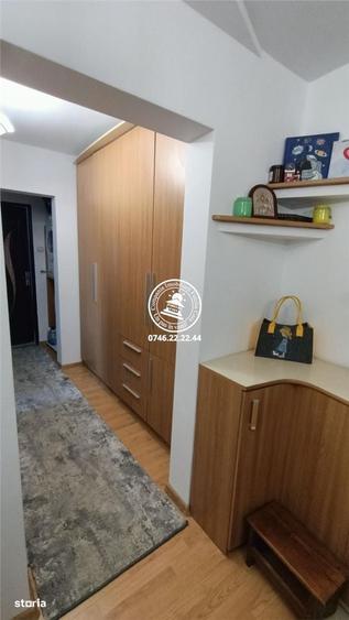 Apartament cu 3 camere decomandat în Alexandru cel Bun