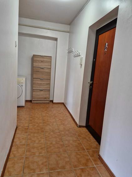 Garsonieră decomandată în Nicolina