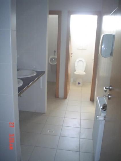 Spațiu comercial, de 1,300 mp, în Soarelui