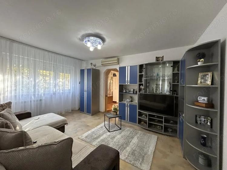Apartament cu 2 camere nedecomandat în Girocului