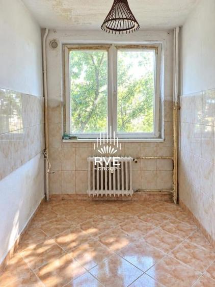 Apartament cu 3 camere în Gorjului