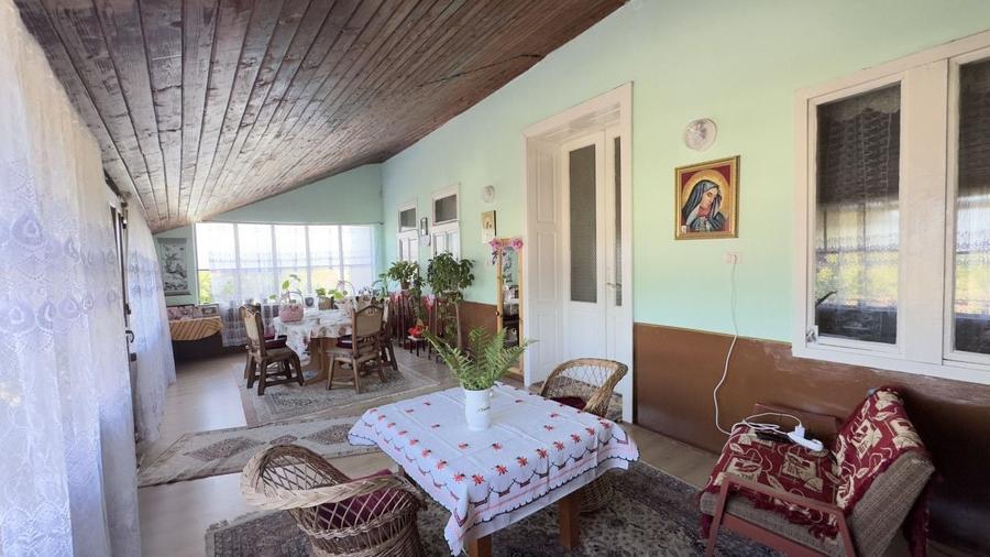 Casă individuală cu 4 camere cu Canalizare în Nord-Vest