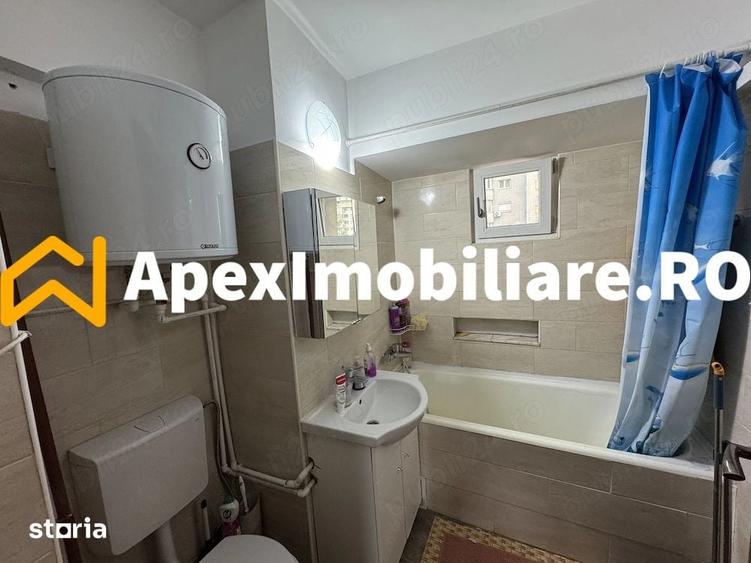 Apartament cu 4 camere decomandat în Vatra Luminoasă