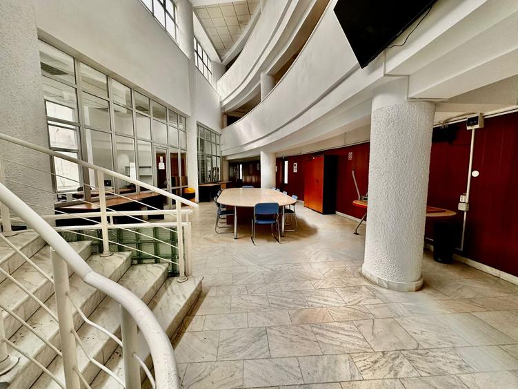 Birou, de 20 mp, în Centrul Civic