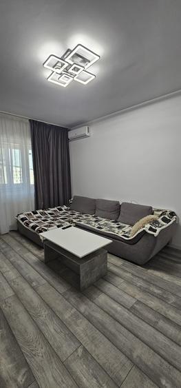 Apartament cu 2 camere decomandat în Militari