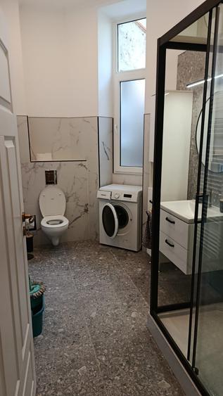 Casă cu 3 camere cu Teren 50 Mp în Ultracentral