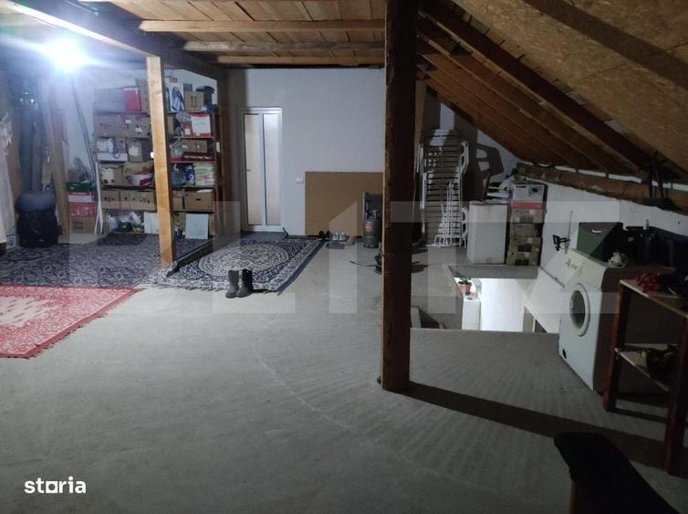 Casă cu 4 camere în Mitocu Dragomirnei