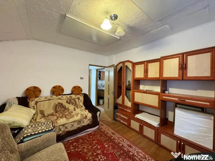 Casă cu 3 camere cu Teren 400 Mp în Valea Roșie