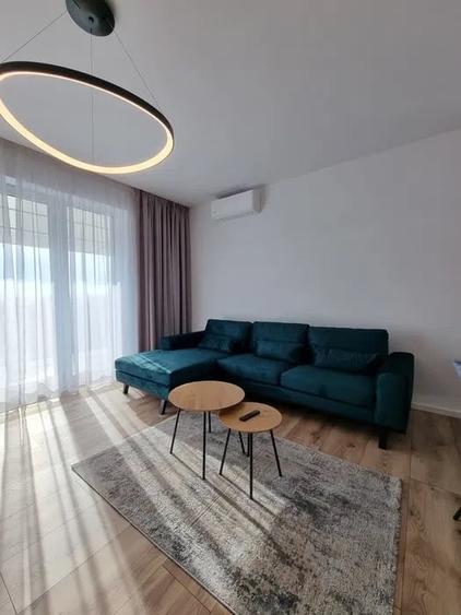 Sisesti 3 camere cu balcon - 1