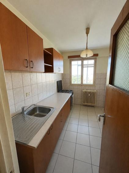 Apartament cu 2 camere semidecomandat în Titan