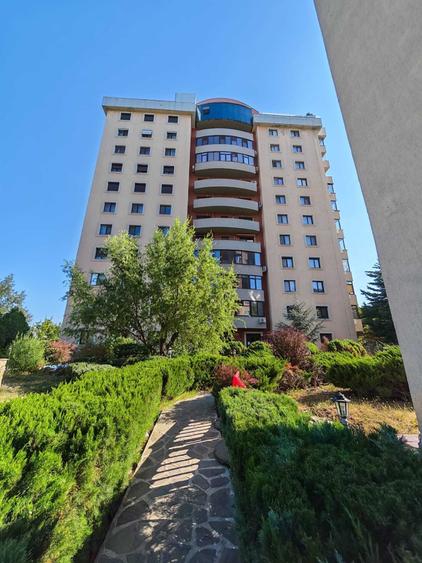 Apartament cu 2 camere semidecomandat în Runcu