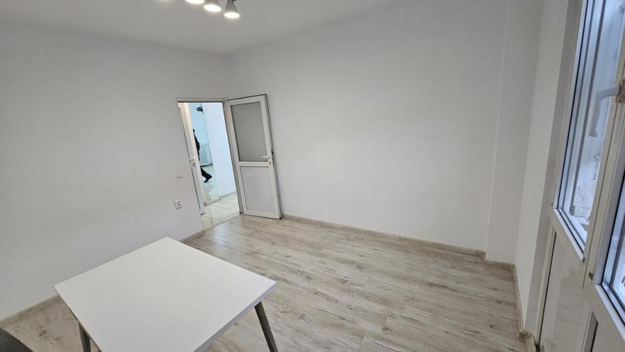 ULTRACENTRAL - 2 cam, cf1,sd,1/4 , liber,intabulat-65000 eur - 3