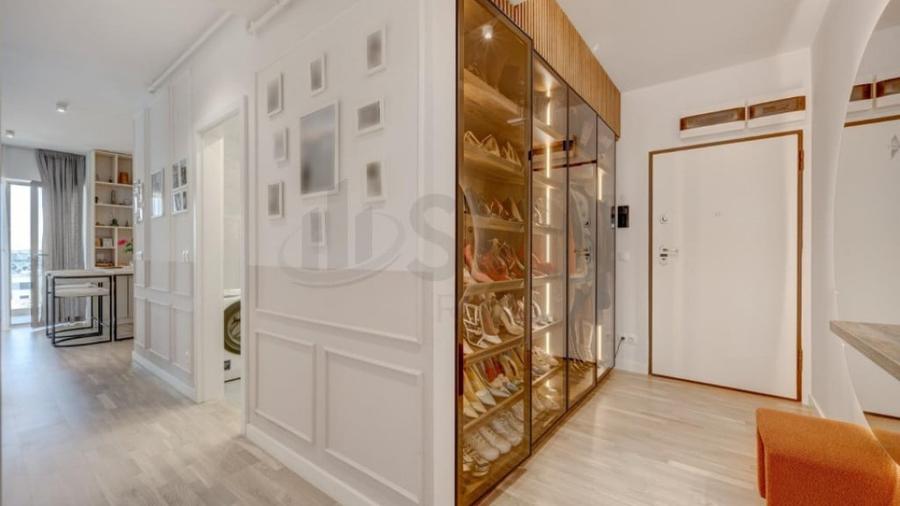 Apartament cu 3 camere decomandat în Floreasca