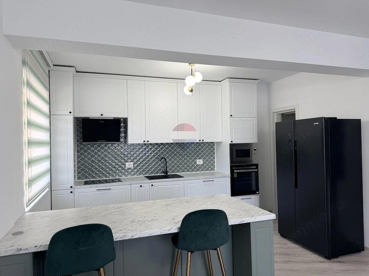 Apartament cu 3 camere decomandat în Orașul Nou