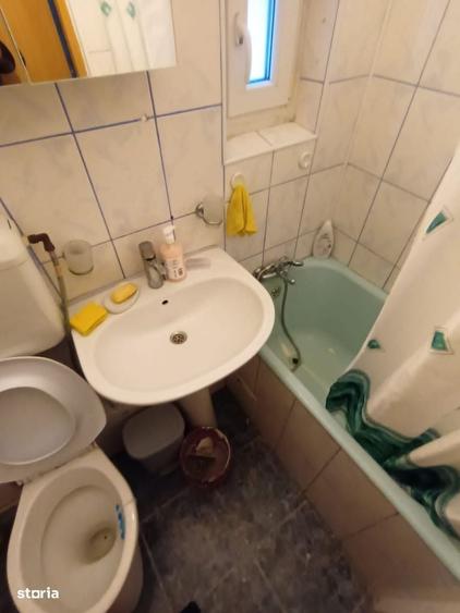 Apartament cu 2 camere semidecomandat în Gorjului
