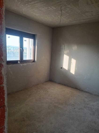Casă cu 3 camere în Oșorhei