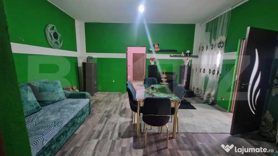 Casă cu 5 camere cu Teren 836 Mp în Central