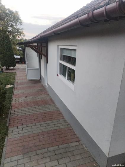 Casă cu 4 camere cu Teren 1500 Mp în Vinga