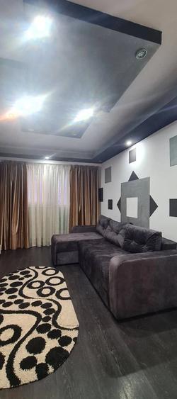 Apartament cu 2 camere decomandat în Micro 20