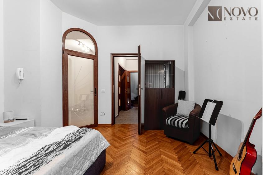 Duplex cu 7 camere cu Canalizare în Ferdinand