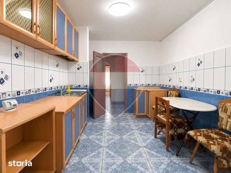 Apartament cu 3 camere în Cornișa