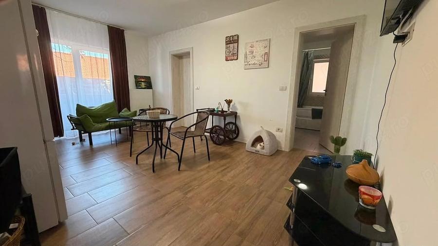 Apartament cu 3 camere decomandat în Giarmata