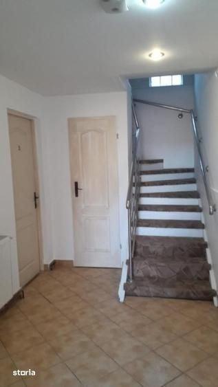 Casă cu 6 camere decomandat cu Teren 196 Mp în Copou